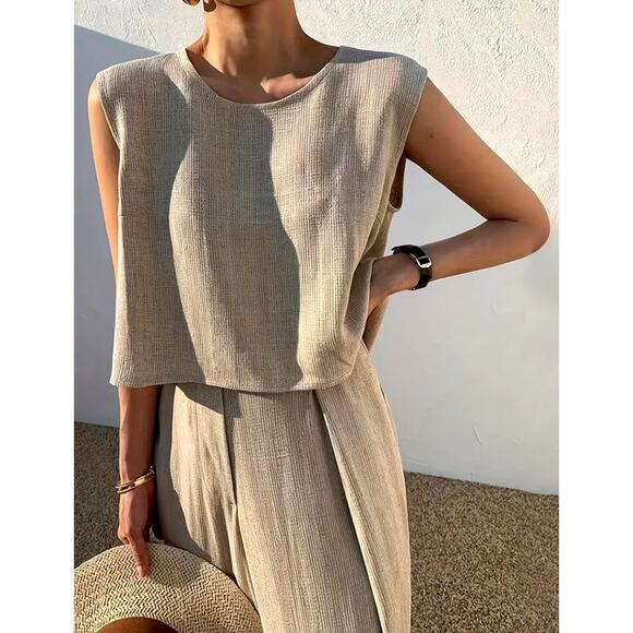 Casual Two Piece Sleeveless Crew Neck Pleated Pant Set Khaki 12 - Picture 2 of 3